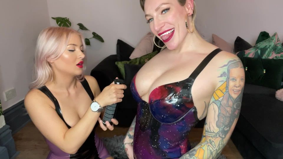 CutieDaisyMay093 Latex Fetish with Ava Austen.