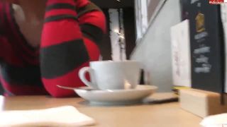 Popp-Sylvie Popp-Sylvie - Blank gezogen im Cafe-0