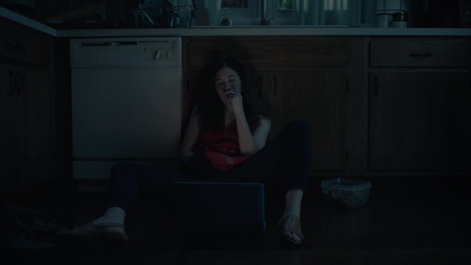 Kathryn Hahn in Mrs. Fletcher 2019 S01E03 WEB-DL