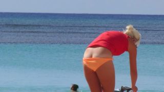 Milf's bikini malfunction on beach-6