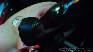 2009 Electro Rubber Dungeon Fuck Part 05.-6