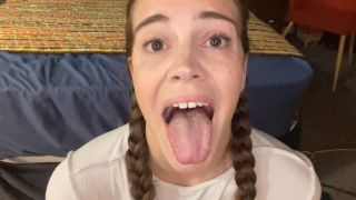 Maggierosexo – Mouth Open, Making Daddy Happy-7