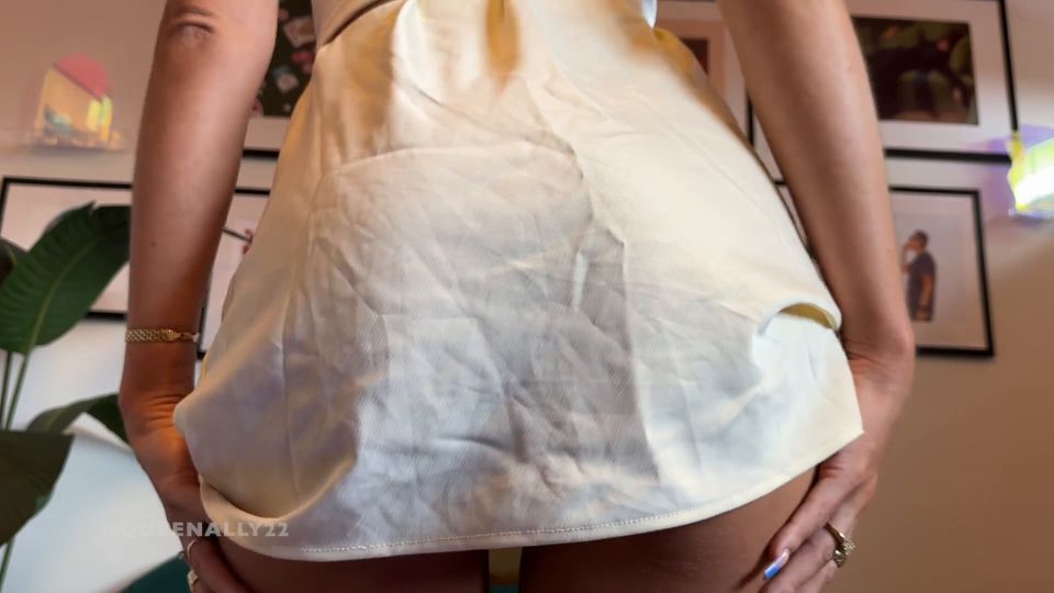 Queen Ally Mini Skirt Drain (Femdom porn)