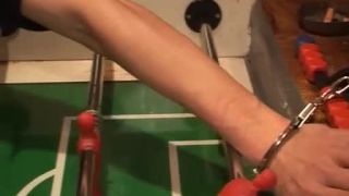 Wehrlose Girls in Pappschachteln Video Sex Download Porn-1