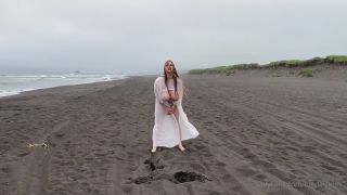 [Onlyfans] lucylaistner -15-07-2020-81199645-ocean-4