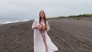 [Onlyfans] lucylaistner -15-07-2020-81199645-ocean-6