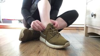 Socks fetish – Sweetsoles – Smelly Gym Shoes and Sock Removal on fetish porn femdom models-0