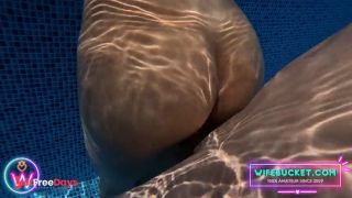 [GetFreeDays.com] Wifebucket presents 22 minutes of the coolest homemade REAL amateur underwater sex Porn Video December 2022-4