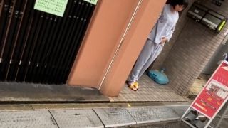 FC2-PPV-4734169 女○大生/浴室/和式トイレ/フェラ/生中出し/ チのつながっていないイ/モ/ウトが繰り広げるマニアックなフェチ行為-8