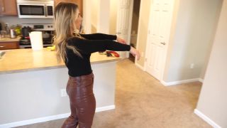 Femdom porn GirlsGoneHypnotized – Victoria wants a Divorce   Victoria -7