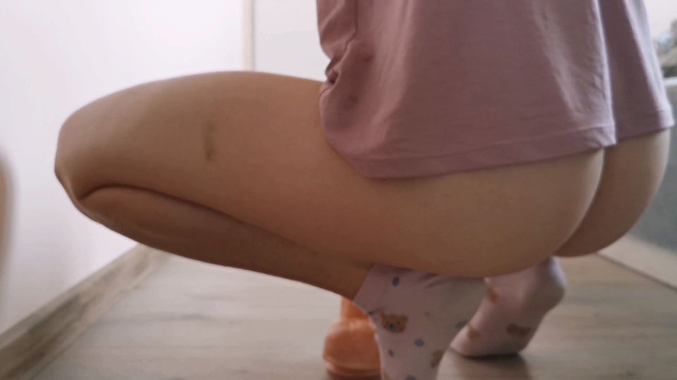 Horny Teen Dildo Ride  Maiskiii