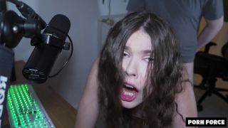 FUCKED ON STREAM She Finally Did Some Good Content Onlyfans (Webcam)-2