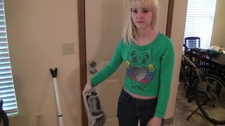 Video Kathleen Under Control 432p SD-1