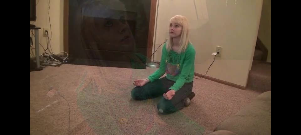 Video Kathleen Under Control 432p SD