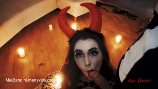 Mia Bandini's Erotic Halloween: Devil Skeleton Sex Adventure-5