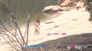 Alba Colegiala - Sex On nude Beach Spy Cam (Amateur porn)-9