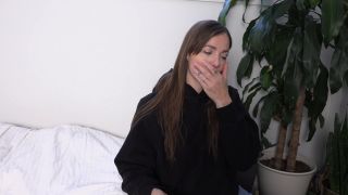 yogabella Mommy Receives step-Sons Accidental Dick Pics-2