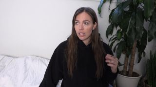 yogabella Mommy Receives step-Sons Accidental Dick Pics-3