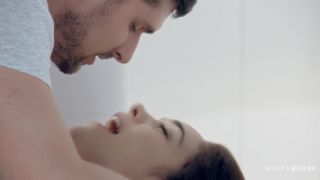 Ginebra Bellucci - Wake Me Up With Love-0