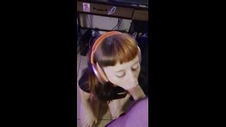 Video Roommates Let Me FREE USE Them During My Break From Work Bone...-7