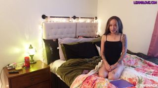 Sin Snack Sin Snack – Little Sister Caught In Action  Big Ass Porn-2