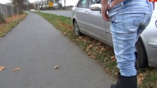 [K2S.CLUB] HornyRoxy - Motor kaltgepisst - Natursekt an der Bundesstraße - FullHD 1080P-9