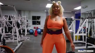 Big Tits Curvy Black Chick Mimi Curvaceous Fucked In The Gym After Workout-2