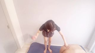  Asian Femdom Asian Femdom  Japanese Femdom: Japanese Mistress Inserts a Tampon into the Slaves Asshole-2