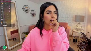 NaughtySaray - College girl shows her feet to her fans, so they can masturbate and shoot their semen on her feet-1