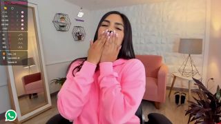 NaughtySaray - College girl shows her feet to her fans, so they can masturbate and shoot their semen on her feet-5