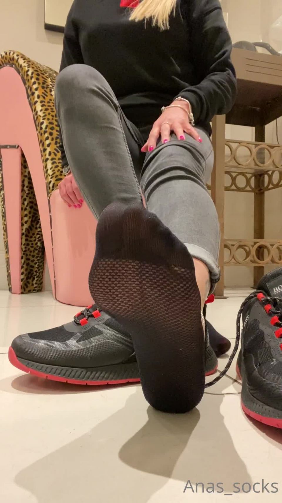 online xxx clip 27 anas socks 130820212192304868 even when i go ou - feet - feet porn gina gerson foot fetish