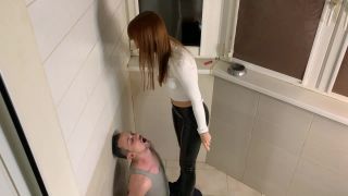 ppfemdom Queen Kira In Hot Latex Pants Smokes Download Ne...-7