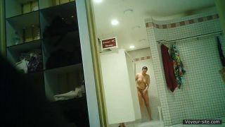 Shower_bathroom_667-9