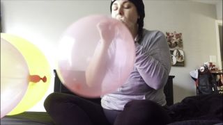 Many Vids - Buttplugbetty Balloon Fun Compilation - Manyvids-3