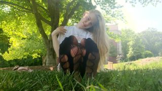 OGFeet - Sativa Skies - Outdoor Fish Net Foot!-9