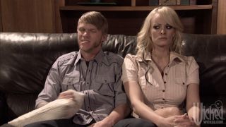 Kaylani Lei in a Sizzling Sex Therapy Session Must-See!-1