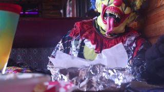 GIbbyTheClown - Whore sucks clown dick in restaurant - Public Blowjob-1