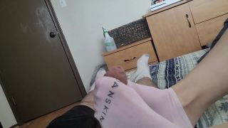 Shy teen teases cock for cumshot on her socks Sex Clip V...-9