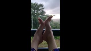 Wiggle Feet in Rainforest webcam QueenMotherSoles-4