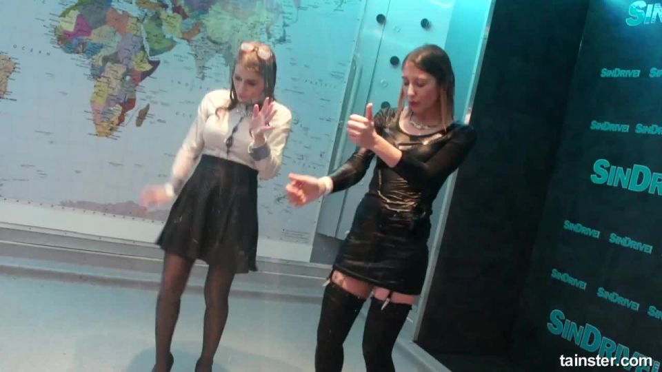 Porn tube Sensual wet play with hot amateur babes