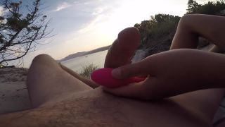 Want to Fuck at the Beach Strangers Watch them by the Water.-4