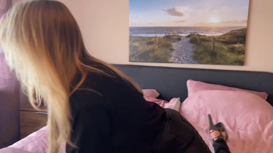 [K2S.CLUB] SweetSusi - Wet Look Arsch - FullHD 1080P