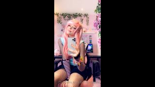 Belle Delphine  Pussy reveal & Sk8r girl-5