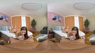 Thai Nun VR Fantasy: 8K Thai Girl Loves Tourist VR Sex-8