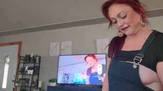 Cumshot Gingerlilly869s Handjob in Green Overalls wSpillz-1