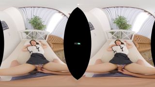 UltraHD 2K Japanese Fetishes POV in Bubble Socks VR Experien-6