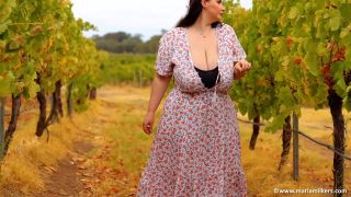Maria Milkers - Vineyard FullHD.-2