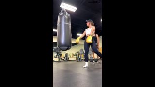 Kelsi Monroe Sexs Hard The Gym Onlyfans (Pornstar)-1