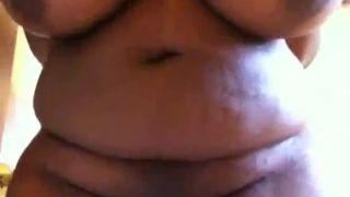 candid – amature flashing her enormous 40J Mature!-3