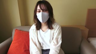 FC2 PPV 2260544 【無・素人個撮】外出自粛と半年間彼氏無しで性欲溜まりまくりの全身超敏感美形娘！快楽を求めオマンコが疼き勝手に腰が動いちゃう好きモノ感が激エロ！ここ最近で一番の超大量潮吹きにフル勃起で中出しセックス！ - FC2 PPV-1